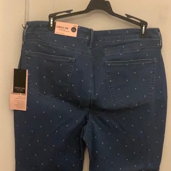 NWT NYDJ slim ankle side slits polka jeans. - Picture 3 of 5